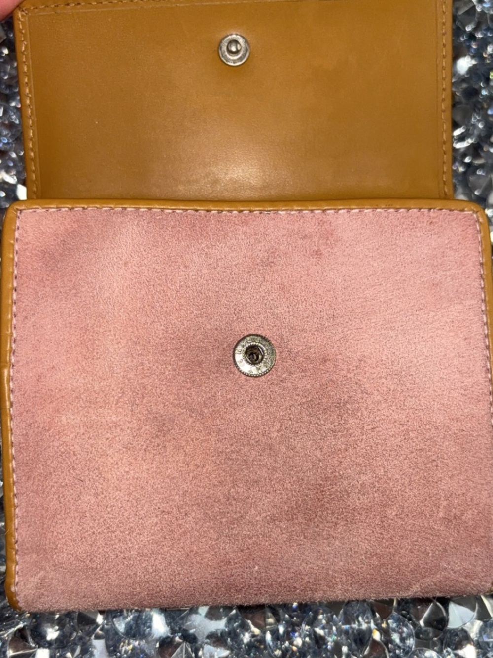 Gucci RARE vintage G-logo bi-fold wallet EUC - Picture 13 of 17